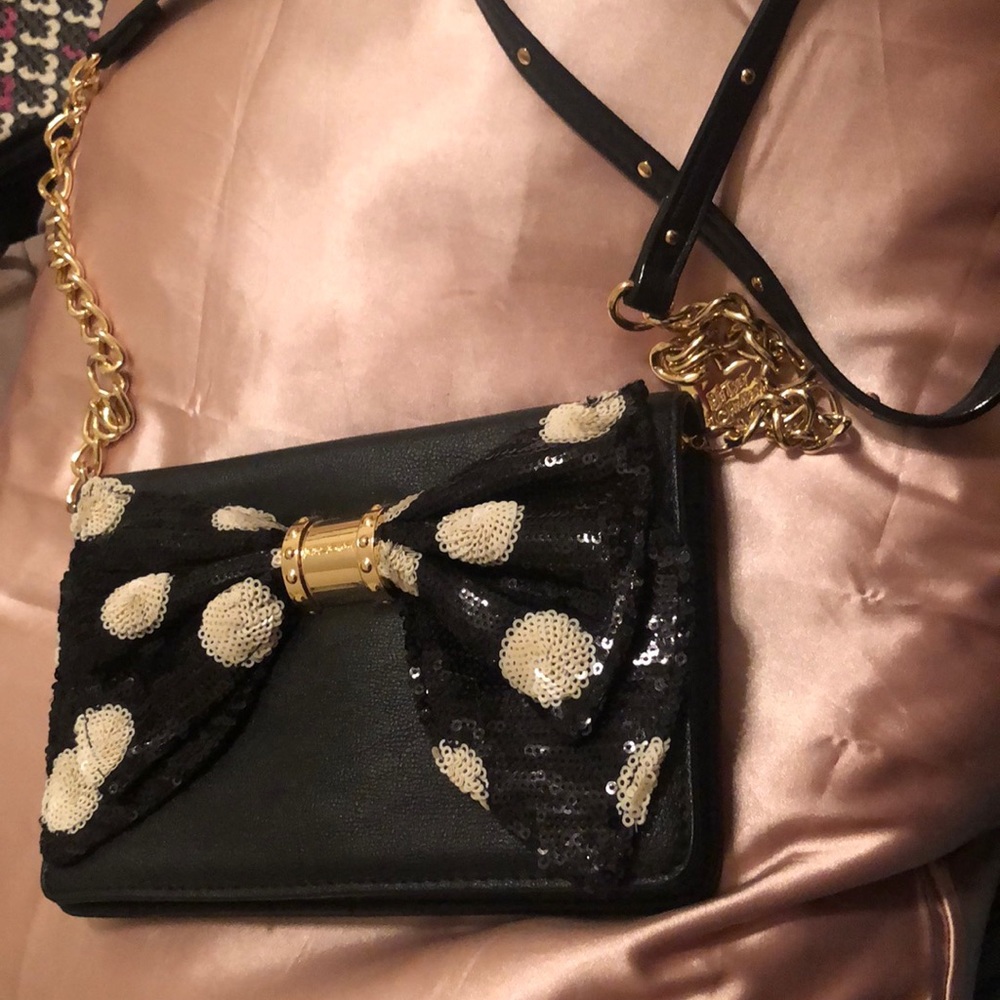 Betsey Johnson cross body bow purse